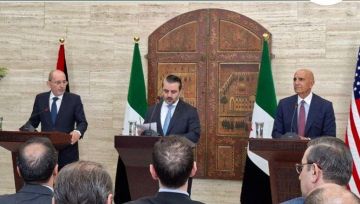 بدعم أردني أمريكي .. دمشق تطلق خارطة طريق من 6 خطوات لحل أزمة السويداء بدعم أردني أمريكي .. دمشق تطلق خارطة طريق من 6 خطوات لحل أزمة السويداء