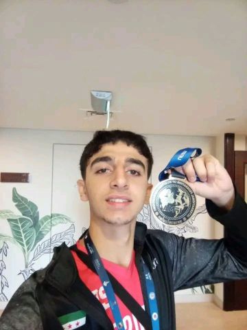 اللاعب عدي سرور يحقق إنجاز عالمي بالمواي تالاي في بطولة العالم بأبو ظبي اللاعب عدي سرور يحقق إنجاز عالمي بالمواي تالاي في بطولة العالم بأبو ظبي