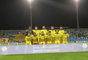 شاهد.. تصرف عمر السومة تجاه جماهير الأهلي شاهد.. تصرف عمر السومة تجاه جماهير الأهلي