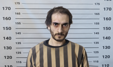 سوريا.. اعتقال أحد أقرباء الأسد على خلفية أحداث العنف الأخيرة في اللاذقية سوريا.. اعتقال أحد أقرباء الأسد على خلفية أحداث العنف الأخيرة في اللاذقية