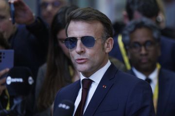 الإليزيه: ماكرون أجرى محادثات مع الشرع وعبدي وبارزاني الإليزيه: ماكرون أجرى محادثات مع الشرع وعبدي وبارزاني