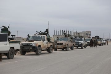 الجيش السوري يعلن السيطرة على مطار الطبقة العسكري بشكل كامل