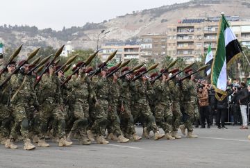 الجيش السوري يعلن دير حافر وبلدات أخرى منطقة عسكرية مغلقة ويدعو قسد للانسحاب إلى شرق الفرات