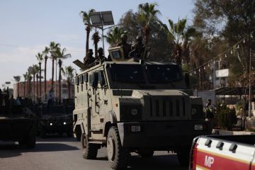 تعزيزات عسكرية كبيرة للجيش السوري باتجاه الحسكة قبل انتهاء مهلة وقف إطلاق النار مع قسد تعزيزات عسكرية كبيرة للجيش السوري باتجاه الحسكة قبل انتهاء مهلة وقف إطلاق النار مع قسد