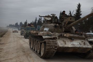 الجيش السوري يعلن بدء اقتحام مدينة الطبقة وتطويق مطارها العسكري