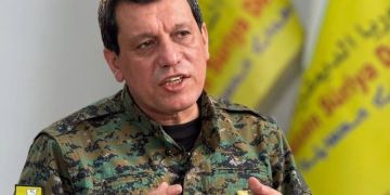 مظلوم عبدي يعلن انسحاب قوات قسد من شرقي الفرات