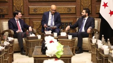 وزير الداخلية يبحث مع وفد من النمسا ملفات الهجرة واللجوء وتنظيم العودة الطواعية وزير الداخلية يبحث مع وفد من النمسا ملفات الهجرة واللجوء وتنظيم العودة الطواعية