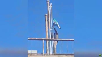 رفع العلم السوري على سد الخابور جنوب مدينة الحسكة