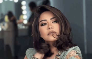 الفنانة المصرية شيرين عبد الوهاب تخضع لعلاج مكثف نتيجة إصابتها بالتهاب رئوي حاد الفنانة المصرية شيرين عبد الوهاب تخضع لعلاج مكثف نتيجة إصابتها بالتهاب رئوي حاد
