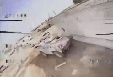 الجيش السوري يتهم قسد باستهداف آلية عسكرية قرب حلب بطائرة مسيرة (فيديوهات)