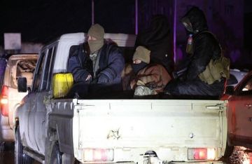 قسد تصدر بيانا بشأن قيام أحد مقاتليها بتصوير نفسه إلى جانب جثث أفراد من الجيش السوري قسد تصدر بيانا بشأن قيام أحد مقاتليها بتصوير نفسه إلى جانب جثث أفراد من الجيش السوري