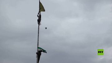 رفع العلم السوري في مسكنة وسط احتقالات مع دخول قوات الجيش