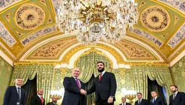 الكرملين: روسيا وسوريا تتمتعان بإمكانات كبيرة للتعاون