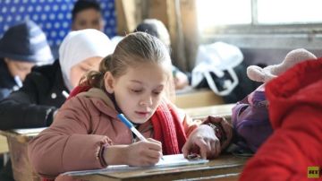 السلطات السورية تصدر تعليمات تنفيذية لإدخال اللغة الكردية في المناهج التعليمية