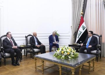 رئيس الوزراء العراقي يؤكد على ضرورة التعاون لتثبيت الاستقرار في سوريا رئيس الوزراء العراقي يؤكد على ضرورة التعاون لتثبيت الاستقرار في سوريا