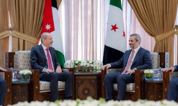 الشيباني والصفدي يتفقان على تشكيل لجنة أمنية للتحقيق في الضربات الأردنية الشيباني والصفدي يتفقان على تشكيل لجنة أمنية للتحقيق في الضربات الأردنية