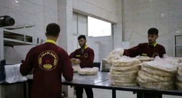 ضبوط تموينية بحق مخابز مخالفة خلال جولة ليلية في عامودا والدرباسية ضبوط تموينية بحق مخابز مخالفة خلال جولة ليلية في عامودا والدرباسية