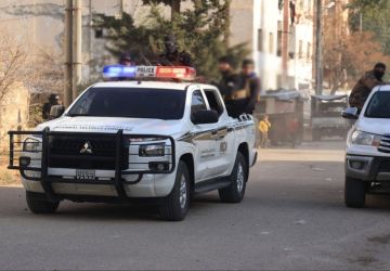 الأمن السوري يوقف 6 من عناصر النظام السابق بتهم ارتكاب جرائم وانتهاكات بحق المدنيين الأمن السوري يوقف 6 من عناصر النظام السابق بتهم ارتكاب جرائم وانتهاكات بحق المدنيين