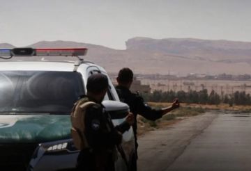 مقتل 4 عناصر من الأمن الداخلي جراء استهداف دوريتين في ريف حماة مقتل 4 عناصر من الأمن الداخلي جراء استهداف دوريتين في ريف حماة