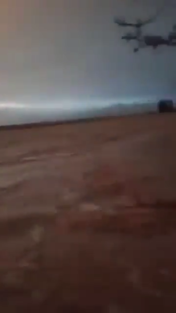 سيول في سوريا تخلف قتيلا ومفقودين.. والدفاع المدني يستجيب لإنقاذ المحاصرين بالمياه وإجلاء العائلات سيول في سوريا تخلف قتيلا ومفقودين.. والدفاع المدني يستجيب لإنقاذ المحاصرين بالمياه وإجلاء العائلات