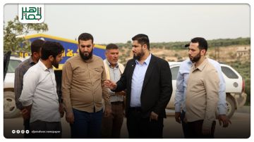 محافظ إدلب يشرف على انطلاق مد الطبقة الأسفلتية على أوتستراد إدلب أريحا محافظ إدلب يشرف على انطلاق مد الطبقة الأسفلتية على أوتستراد إدلب أريحا