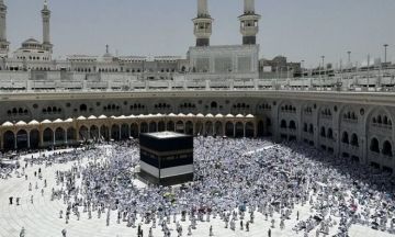 السعودية : توقيف شخص أثار الهلع بين المارة في مكة المكرمة السعودية : توقيف شخص أثار الهلع بين المارة في مكة المكرمة