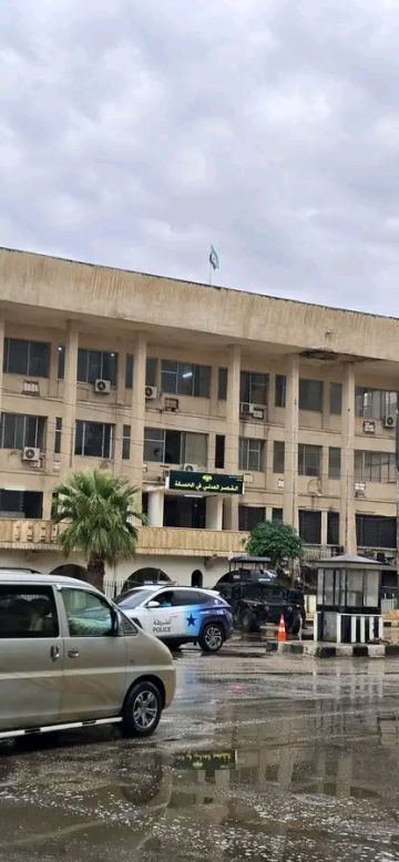 اجتماع تحضيري داخل القصر العدلي بالحسكة تمهيدا لافتتاحه خلال أيام اجتماع تحضيري داخل القصر العدلي بالحسكة تمهيدا لافتتاحه خلال أيام