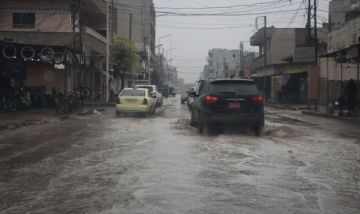 وزارة التربية تعلق الدوام في جميع المدارس بمحافظات دير الزور والحسكة والرقة جراء الأحوال الجوية السائدة وزارة التربية تعلق الدوام في جميع المدارس بمحافظات دير الزور والحسكة والرقة جراء الأحوال الجوية السائدة