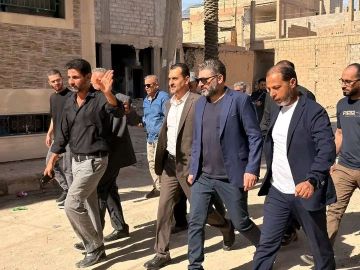وزير الثقافة يطلع على سير أعمال إعادة تأهيل المركز الثقافي في الميادين وزير الثقافة يطلع على سير أعمال إعادة تأهيل المركز الثقافي في الميادين