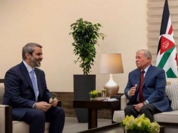الشيباني يبحث مع ملك الأردن علاقات التعاون والهجمات الاسرائيلية على سوريا الشيباني يبحث مع ملك الأردن علاقات التعاون والهجمات الاسرائيلية على سوريا