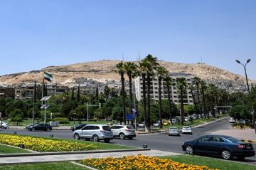 عجز وفشل دبلوماسيان... قصة إغلاق سفارة الحوثيين لدى سوريا عجز وفشل دبلوماسيان... قصة إغلاق سفارة الحوثيين لدى سوريا