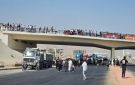 أهالي جوبر يقطعون المتحلق الجنوبي احتجاجا على تأخر إعادة الإعمار ومطالبات بضمان حقوقهم