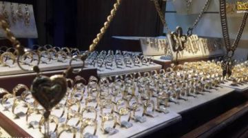 جراء الحرب على إيران.. صاغة دمشق يتحوطون بأربع قفزات للأسعار جراء الحرب على إيران.. صاغة دمشق يتحوطون بأربع قفزات للأسعار