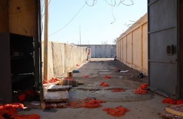 تقرير يكشف إحباط محاولة فرار 6 آلاف سجين من داعش بسوريا تقرير يكشف إحباط محاولة فرار 6 آلاف سجين من داعش بسوريا