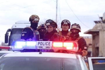 الداخلية: تفكيك خلية متورطة باستهداف منطقة المزة ومطارها العسكري الداخلية: تفكيك خلية متورطة باستهداف منطقة المزة ومطارها العسكري