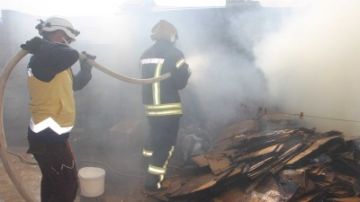 وفاة 5 اشخاص واصابة 10 باندلاع حريق في مبنى سكني بحمص وفاة 5 اشخاص واصابة 10 باندلاع حريق في مبنى سكني بحمص