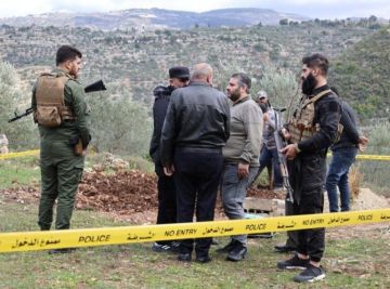 فرع المباحث الجنائية يباشر التحقيقات في وفاة مواطنة خلال عملية لقوى الأمن باللاذقية فرع المباحث الجنائية يباشر التحقيقات في وفاة مواطنة خلال عملية لقوى الأمن باللاذقية