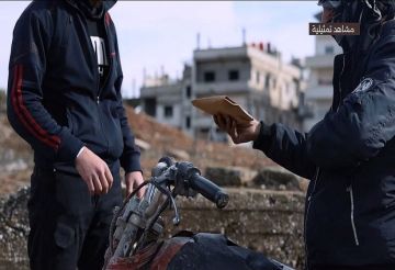 سوريا.. تفكيك شبكة احتيال دولية تعمل بـالدولار المجمد