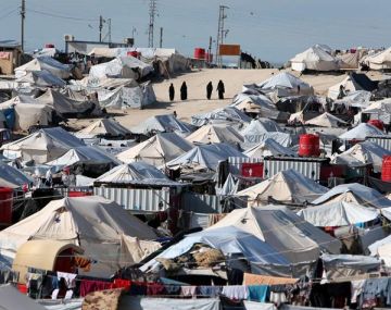 خطة حكومية سورية بدعم أممي لنقل العائلات من مخيم الهول خطة حكومية سورية بدعم أممي لنقل العائلات من مخيم الهول