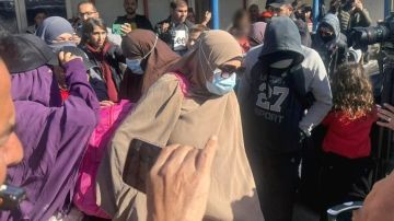 عودة أستراليين من عوائل تنظيم الدولة إلى مخيم روج بعد رفض بلادهم استقبالهم