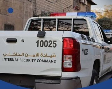 جريمة في مدينة طرطوس... رجل يقتل امرأة داخل منزل ثم ينتحر جريمة في مدينة طرطوس... رجل يقتل امرأة داخل منزل ثم ينتحر