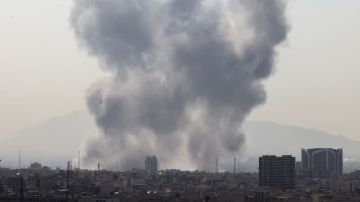 دول تغلق مجالها الجوي وشركات طيران عالمية تلغي رحلاتها عقب قصف ايران دول تغلق مجالها الجوي وشركات طيران عالمية تلغي رحلاتها عقب قصف ايران