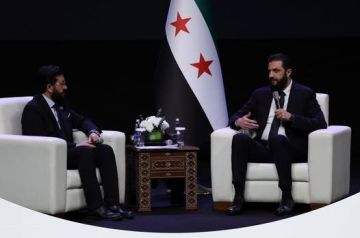 الشرع: التحديات في سوريا كثيرة .. ونسعى لبناء اقتصادي متوازن الشرع: التحديات في سوريا كثيرة .. ونسعى لبناء اقتصادي متوازن