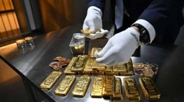 الذهب قرب 5600 دولار مع الإقبال على أصول الملاذ الآمن