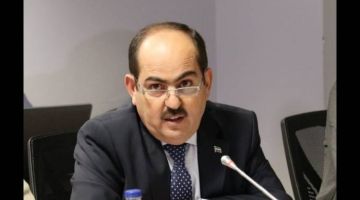 رئيس المؤقتة يعدد أسباب انهيار الليرة