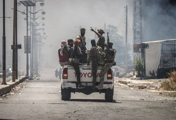 سوريا.. توقيف عناصر أمن أساؤوا لرموز دينية في السويداء (صور) سوريا.. توقيف عناصر أمن أساؤوا لرموز دينية في السويداء (صور)