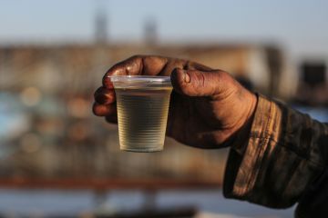 طابور من ناقلات النفط يصل إلى سوريا (صور)