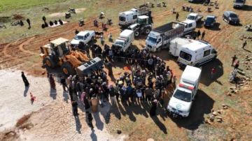 الدفاع المدني يواصل إنقاذ طفل وطفلة سقطا في بئرين بحلب وحماة الدفاع المدني يواصل إنقاذ طفل وطفلة سقطا في بئرين بحلب وحماة