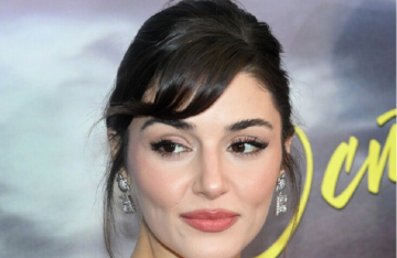 تركيا: مذكرة توقيف بحق نجمة تركية لتورطها بقضية مخدرات