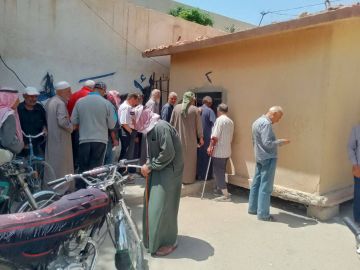 بدء بتسليم رواتب المتقاعدين في ديرالزور